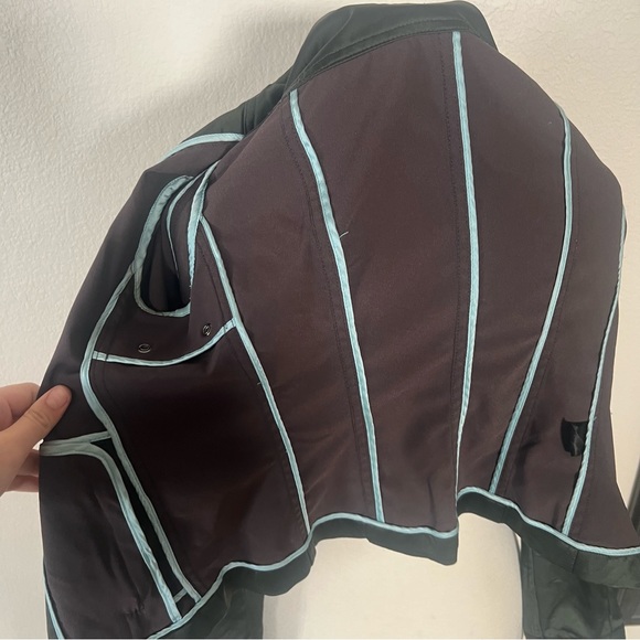 Elie Tahari Green Cropped Leather Jacket - Picture 5 of 7